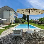 Graziela By Interhome Casa de Férias Sveti Lovreč Pazenatički